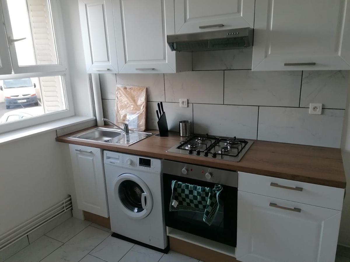 Sweet Appartment Avec Wifi Et Parking Clermont-Ferrand Exterior photo